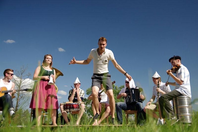 Kristupo vasaros festivalyje - pasiutėliai su skalbimo lenta