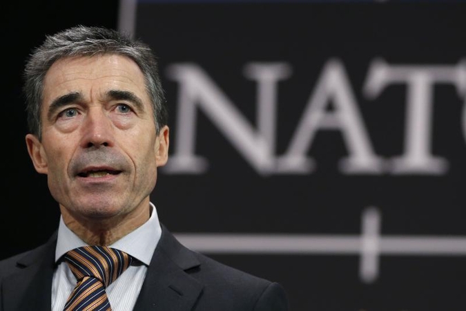 NATO vadovas siūlo liautis mažinus išlaidas gynybai