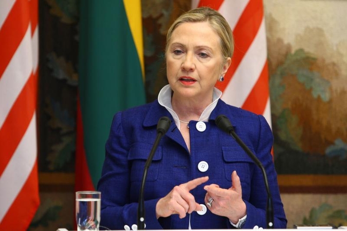 H.Clinton perspėja apie pilietinio karo Sirijoje galimybę