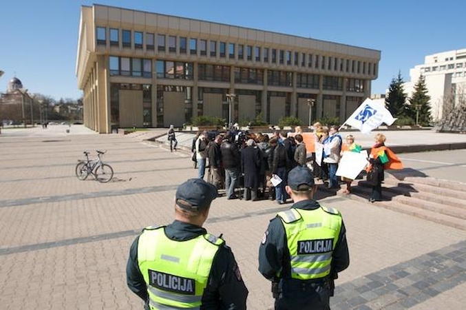 Lietuvai gresia nacionalinis streikas