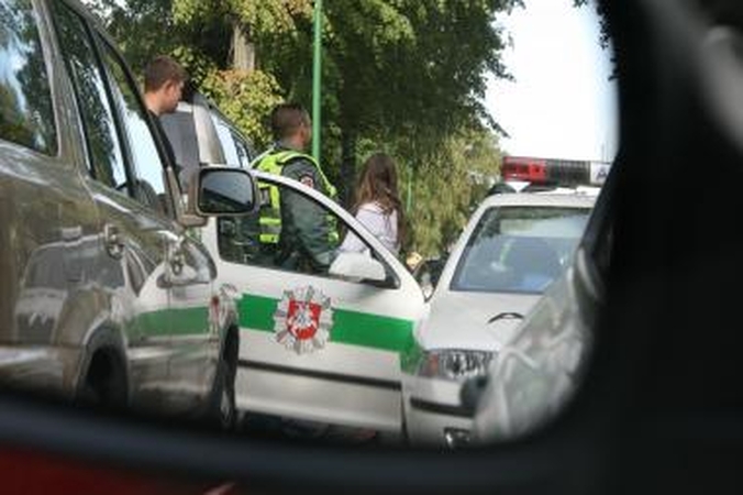 Vienoje Kauno mokykloje užpuldinėjami nepilnamečiai