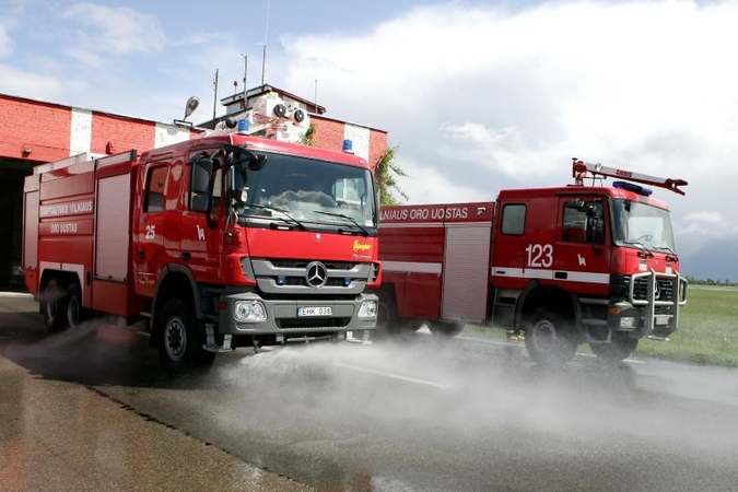 Kupiškyje supleškėjo policijos automobilis, įtariamas padegimas