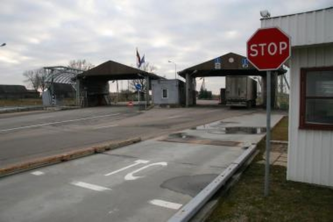 Lietuvis nuvarė Prancūzijoje išsinuomotą automobilį