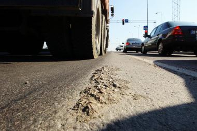 Žuvo avariją sukėlusi moteris