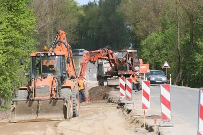 Išasfaltuota dar 23 kilometrai žvyrkelių