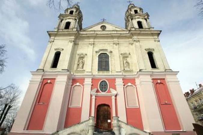 Renkamos lėšos įamžinti monsinjoro K.Vasiliausko atminimą