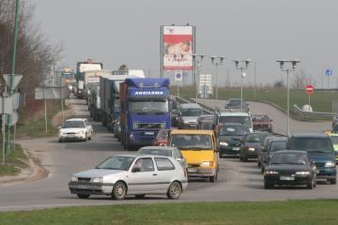 Populiarėja savanoriškas automobilių draudimas