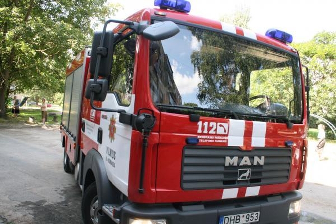 Trečiadienio ankstų rytą Vilniuje degė gyvenamasis namas