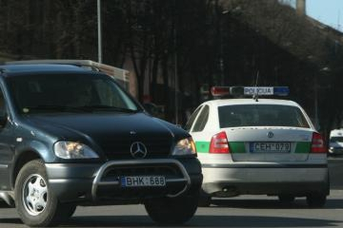 Karas Lietuvos keliuose baigsis, įsitikinusi policija