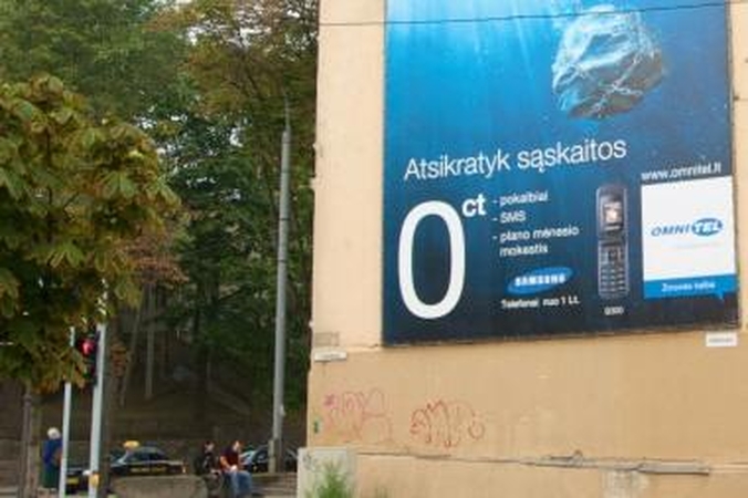 "Omnitel" gavo maksimalią baudą už klaidinančią reklamą (papildyta)