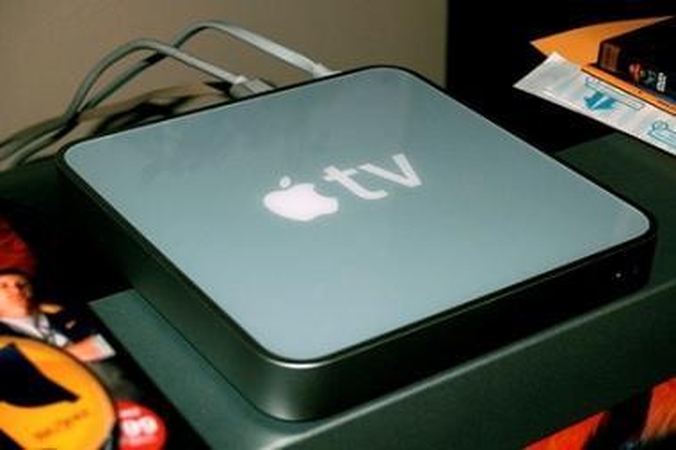„Apple“ atsakas į naująją „Google TV“ – „iPhone“ be ekrano