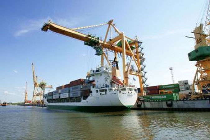 Uostai "išplaukia" į elektroninę erdvę 