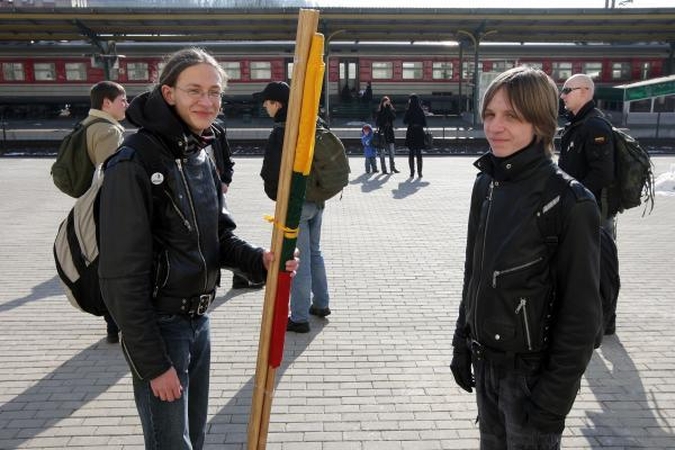 50 procentų nuolaida grąžino traukiniams keleivius
