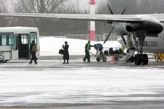 Vilniaus oro uoste dalis skrydžių vėluoja