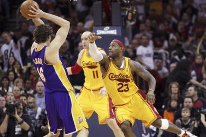 „Cavaliers“ pergalingą žygį namie nutraukė „Lakers“ 