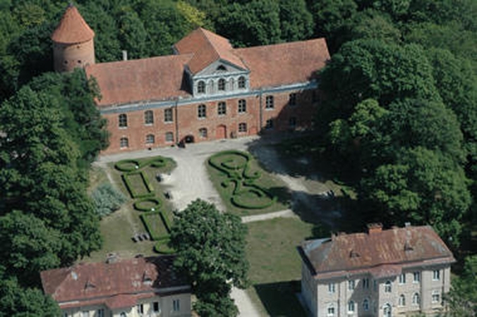 Raudondvario pilį atidavė statybininkams