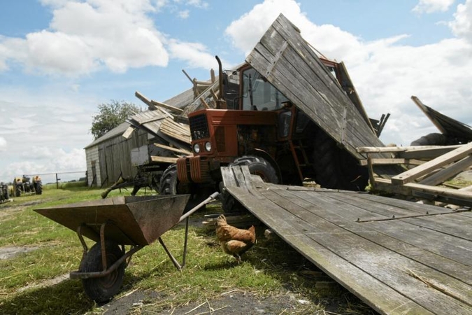 Lenkijoje praūžęs tornadas nuniokojo daugiau nei 100 pastatų