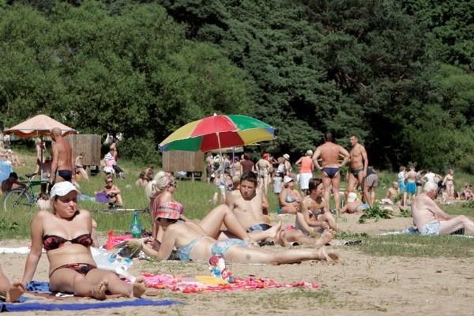 Specialistai pataria vengti maudynių upėse ir ežeruose