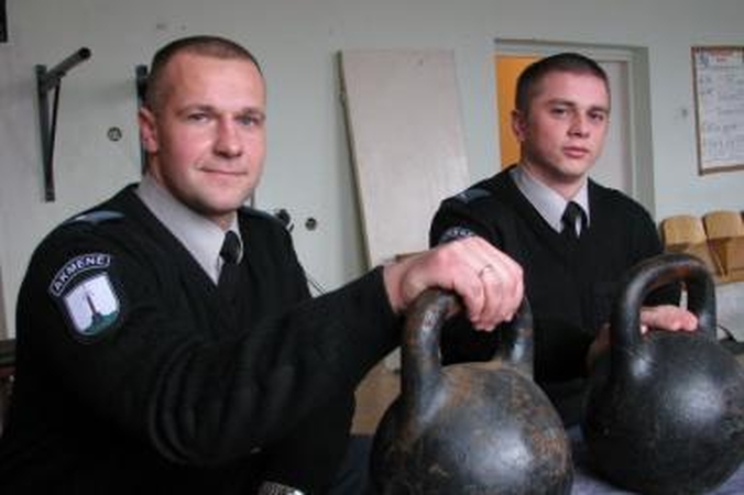 Išrinktas stipriausias policijos pareigūnas