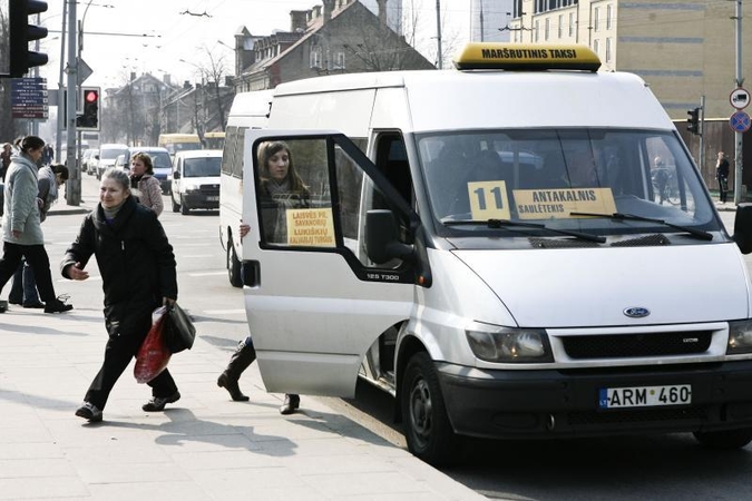 Teismui apskųsti brangesni bilietai Vilniaus senamiesčio autobusuose