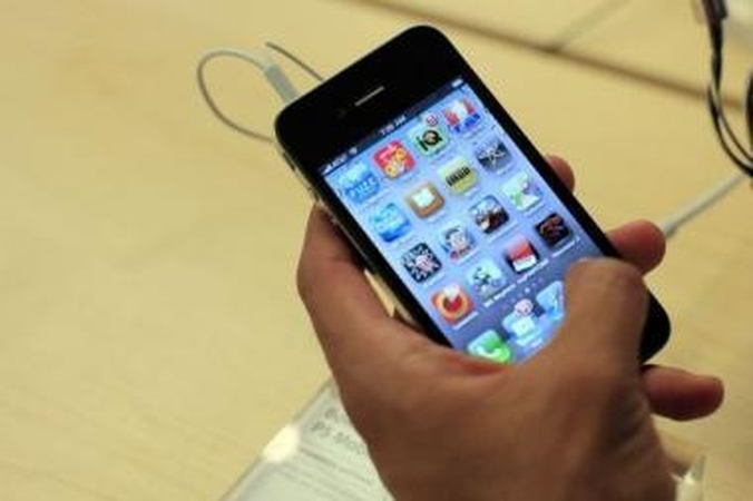„iPhone 4“ slapta fotografuoja savo savininkus