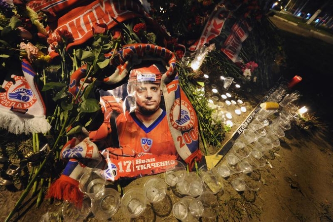 Rusijoje tebeieškoma sudužusio „Jak-42“ juodųjų dėžių