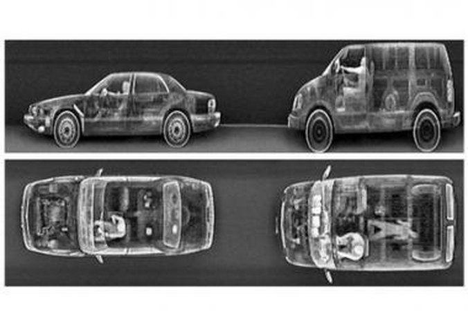 Automobilius tikrins Rentgeno principu