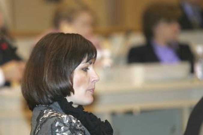Meras savo patarėjams dosniai dalija priedus (dar papildyta)