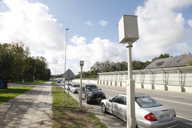 Siūloma griežčiau kontroliuoti greitį viršijančius pažeidėjus