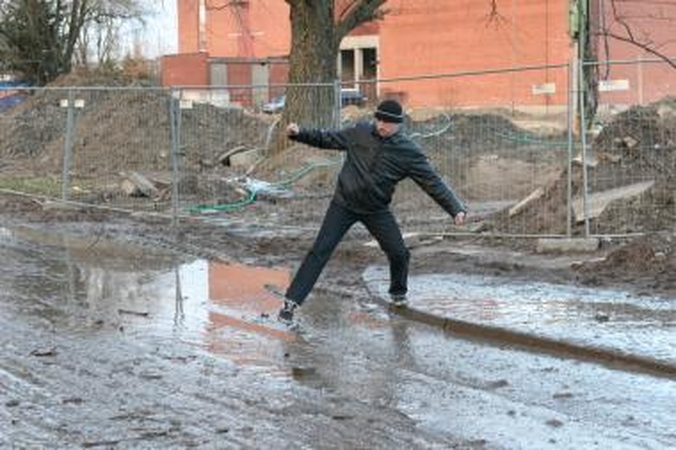 Būsto kainų kritimas - džiaugsmas ar skausmas?