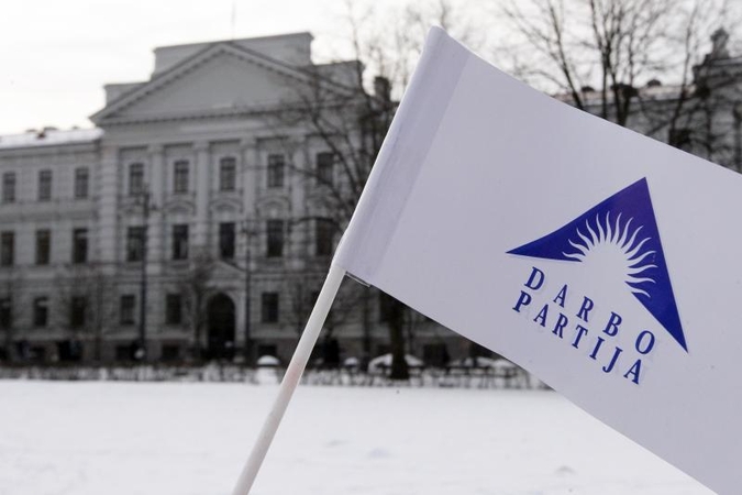 Alytaus taryboje dėl susijungimo su „tvarkiečiais“ skyla DP frakcija