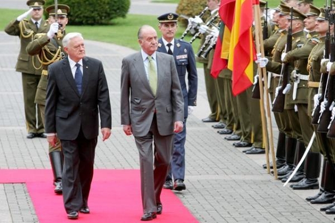 Ispanijos karalius pasveikintas „Viva Rei!“