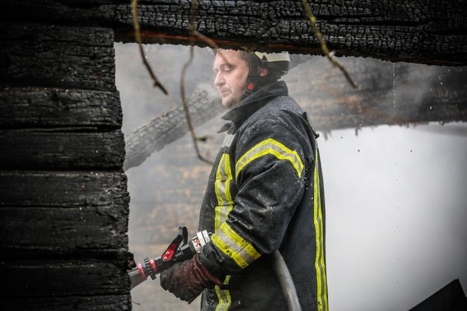 Liepsnos: Šalčininkų rajone per gaisrą žuvo 2 žmonės