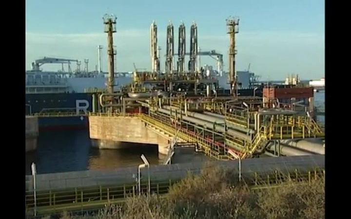 Vyriausybė žada kompensuoti investicijas į SGD terminalą