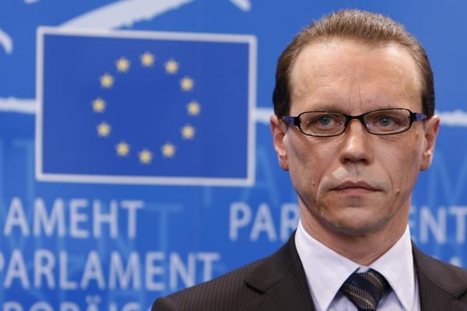 A. Šemeta: reikia padaryti taip, kad gelbėti bankų nereikėtų
