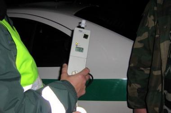 Neblaivus vairuotojas įvažiavo į griovį