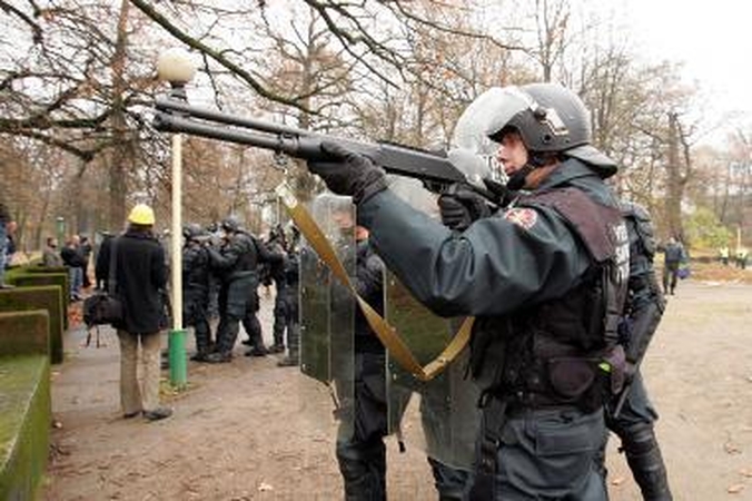 Per pratybas - imituotos sirgalių riaušės