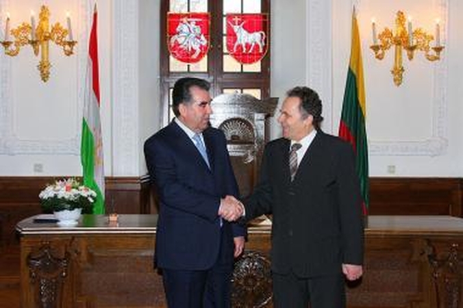 Kaune lankėsi Tadžikistano prezidentas
