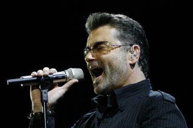 G.Michaelas palieka sceną