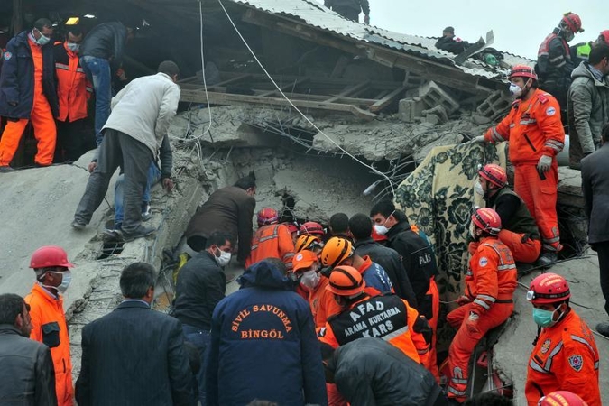 Turkijoje penkios dienos po žemės drebėjimo vis dar randama gyvų