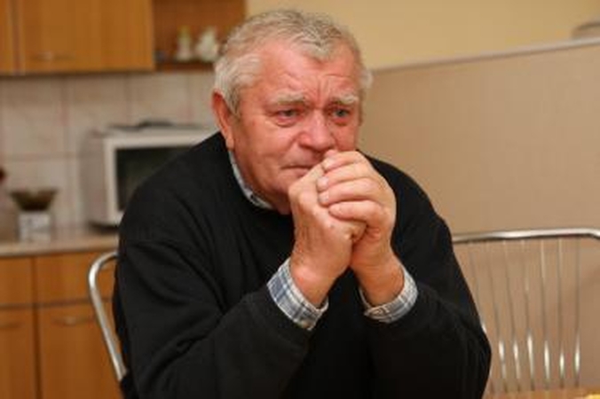 D.Kedžio tėvas: anūkei pririnkau dubenį aviečių (papildyta)
