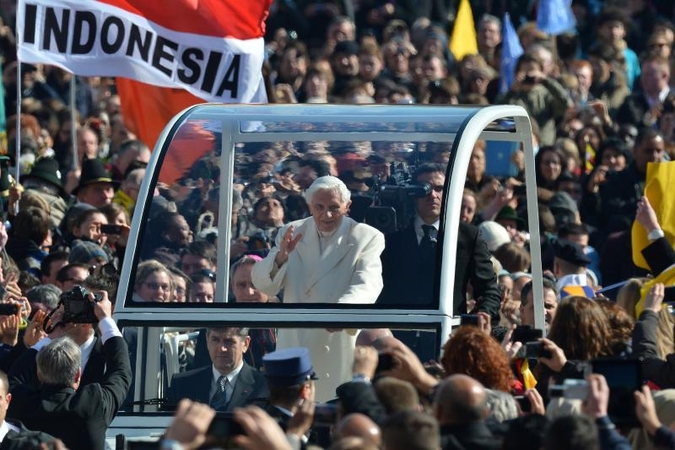 Benediktas XVI žada „besąlygišką paklusnumą“ būsimam popiežiui 