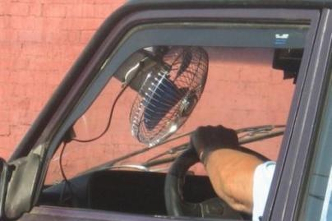 Automobiliai be kondicionierių pavojingi