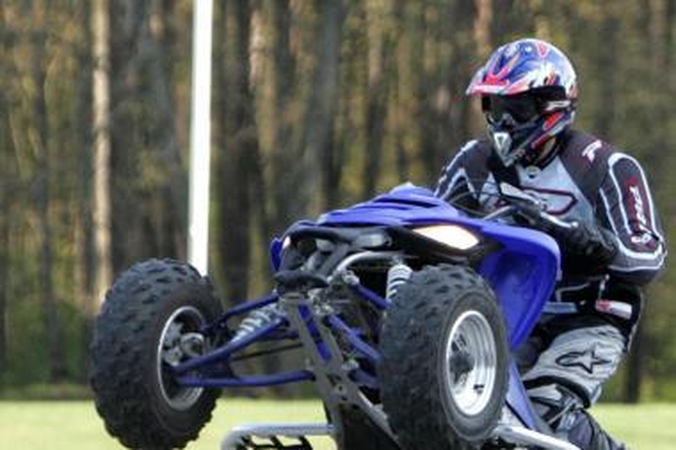 Apvirtus keturračiui žuvo 17-ametis