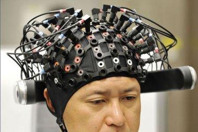 Robotus galėsime valdyti mintimis