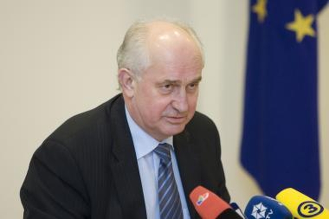 Premjeras: Lietuvos banko vadovybė turi pasisakyti dėl R.Šarkino kompensacijos dydžio
