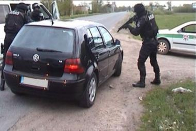 Sulaikyti nelegalių migrantų gabentojai