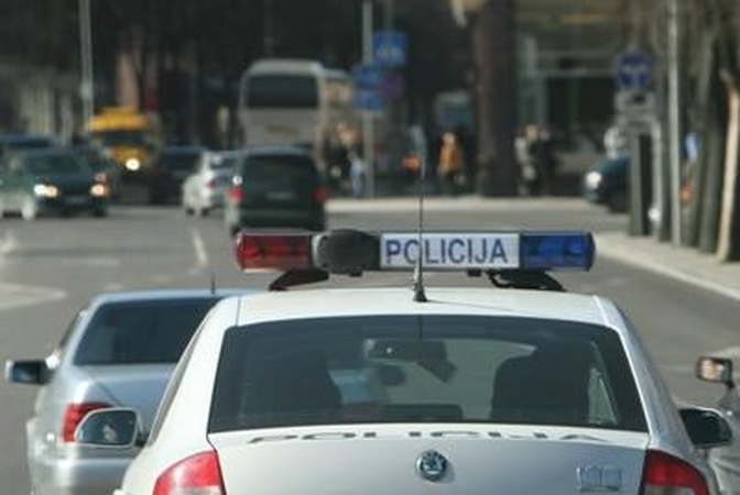 Policininko automobilis partrenkė pėsčiąjį