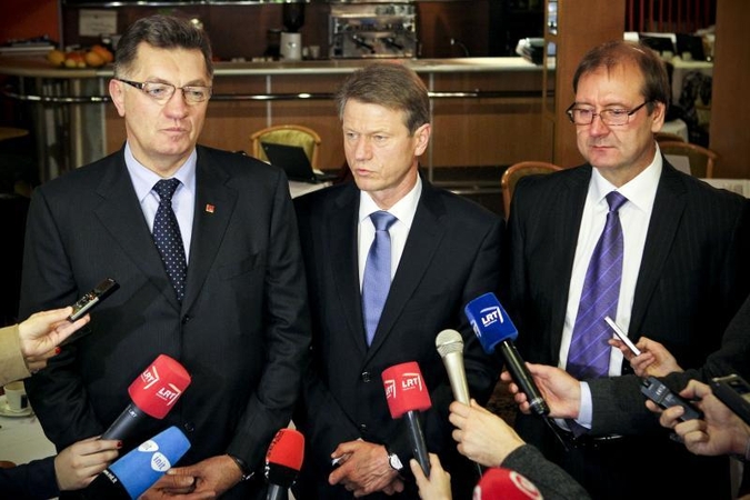 Socialdemokratai siūlys į koaliciją priimti dar vieną partnerį