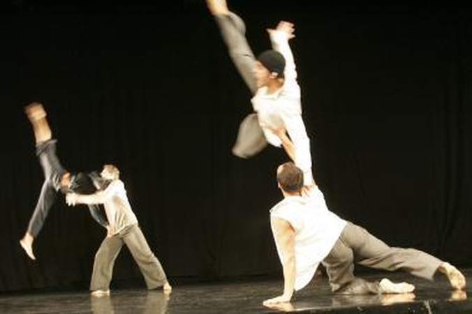 Studentai magistrinius darbus gins viešai 